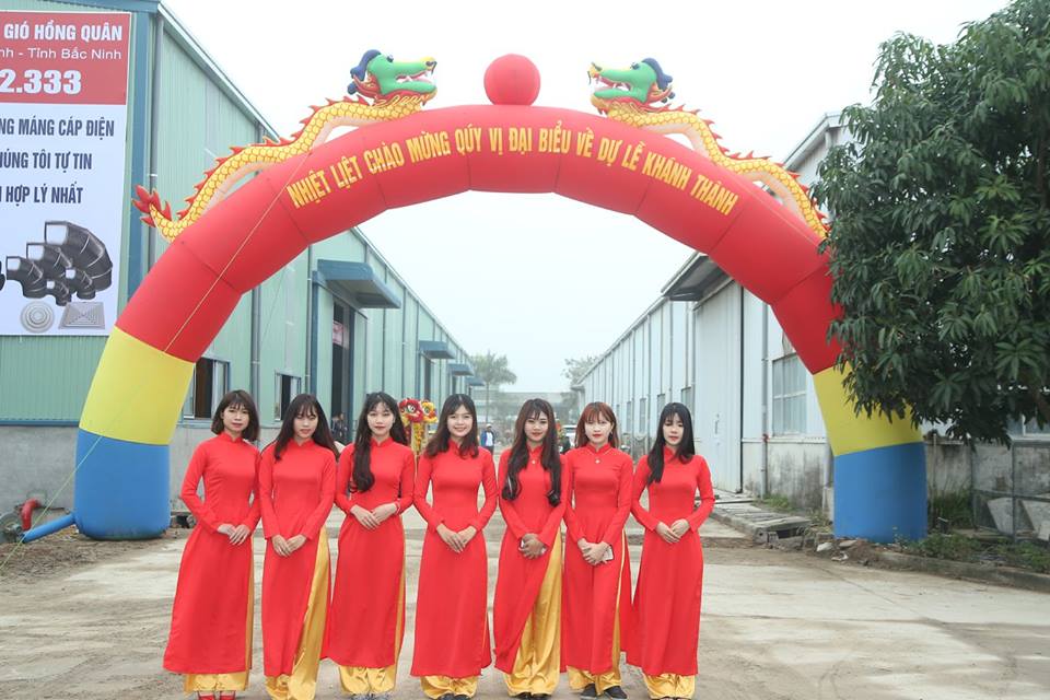 Không gian nhà máy