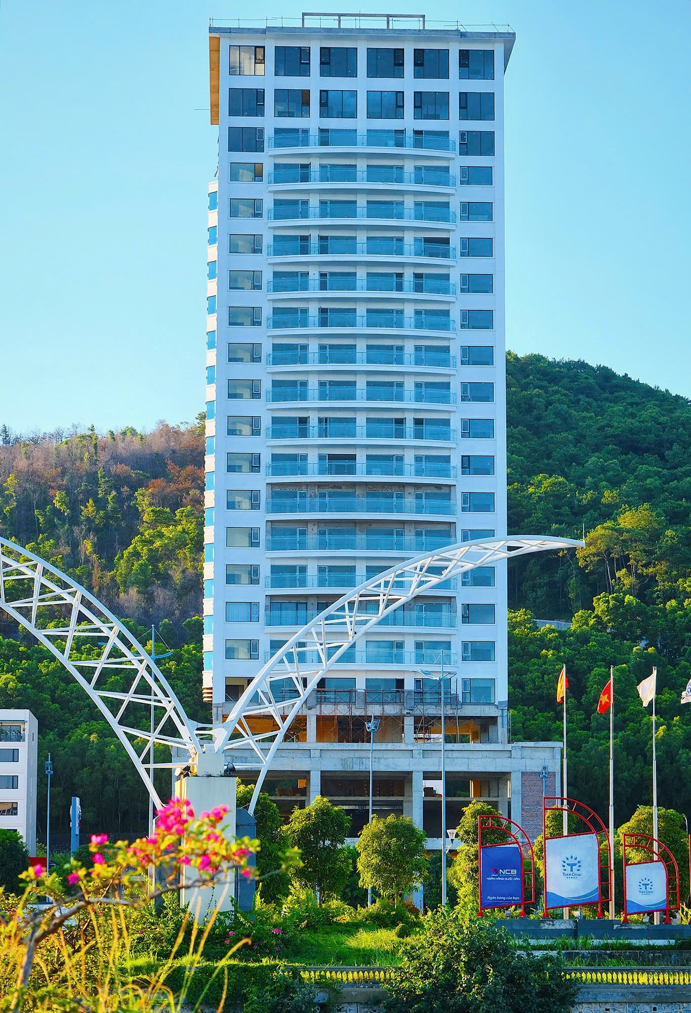 Khách sạn Devista